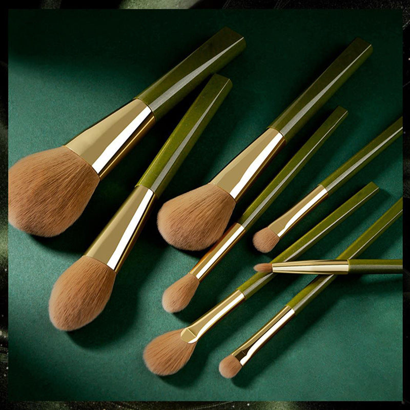 EmeraldGlow 8-Piece Soft Shimmering Makeup Brush Set